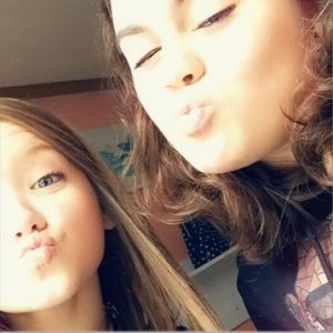 Meet your Posher, Elena